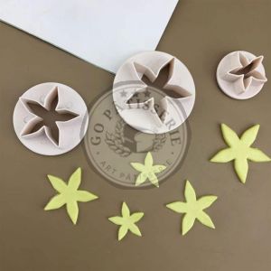 Emporte pièces LOT 3 DÉCOUPOIRS ÉJECTEURS PÂTE À SUCRE